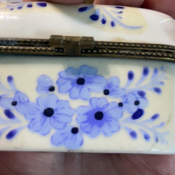 VINTAGE Blue Delft Floral Rectangle Trinket Box - Picture 13 of 13